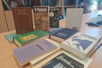Книги в дар библиотеке ЕГТИ